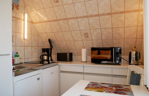 Ahlbeck Apartment | Apartment 1 on the upper floor - Haus Tucholke, only 250m to the beach, incl. WLAN