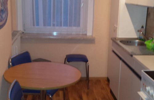 Plauen Apartment | Apartment 1st floor, shower, WC, living room/bedroom - Ferienwohnungen Hochmuth