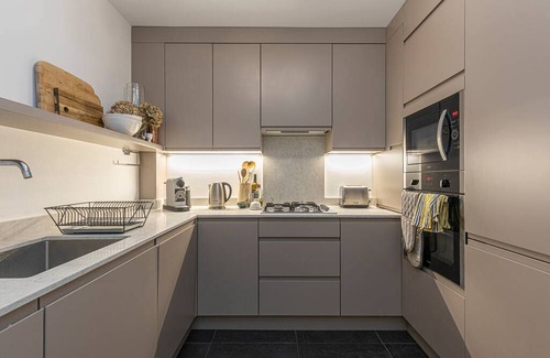 St. Mary's Park Apartment | Apartment ∙ 2 bedrooms ∙ 4 guests