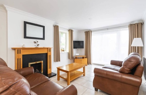 Stepaside Apartment | Apartment ∙ 2 bedrooms ∙ 4 guests