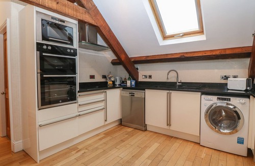 Llanbedrog Cottage | Apartment 2, Gorwel Glas