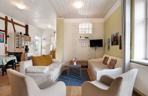 Schlagsdorf Apartment | Apartment '2 Zimmer Wohnung' with Private Terrace, Shared Garden and Wi-Fi