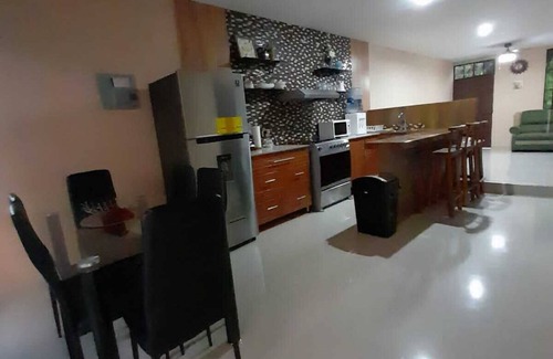 San Salvador Apartment | Apartment, 20min from airport, beach!