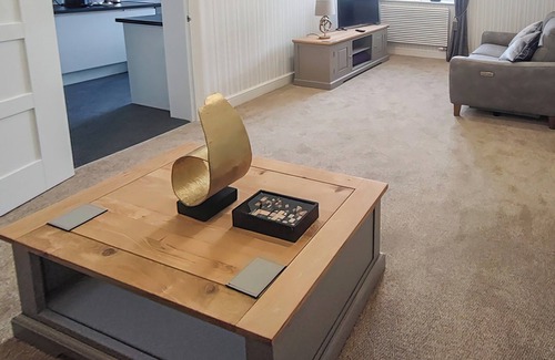 Pagham Cottage | Apartment 3 Barton Manor - UK40088