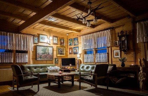 Mszana Dolna Apartment | Apartment ∙ 4 bedrooms ∙ 8 guests