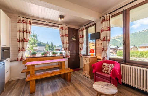 Les Gets Apartment | Apartment 4 pers- ski in ski out-La Turche-South facing terrace -mountain views