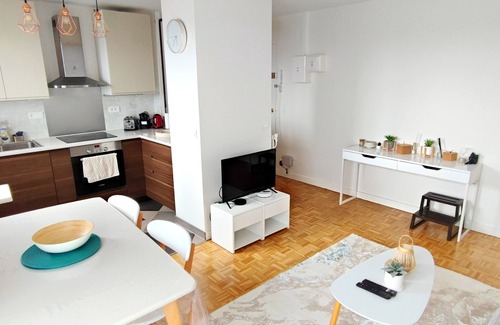 Quartier Atlantis Apartment | Apartment 4 pers - TGV 🚄 + RER B&C🚆- Netflix/Disney+ 😎🍿