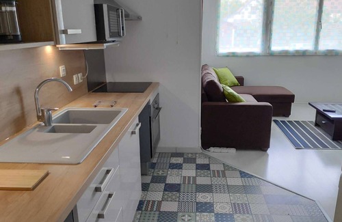Le Grand-Quevilly Apartment | Apartment 50m² city center, quiet, in a park