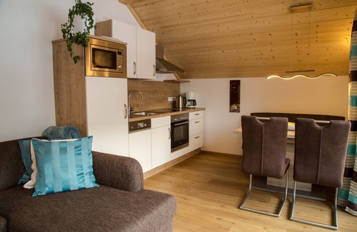 Ruhpolding Apartment | Apartment 68 sqm, balcony, 2 bedrooms, living room, kitchen, max. 4 p.