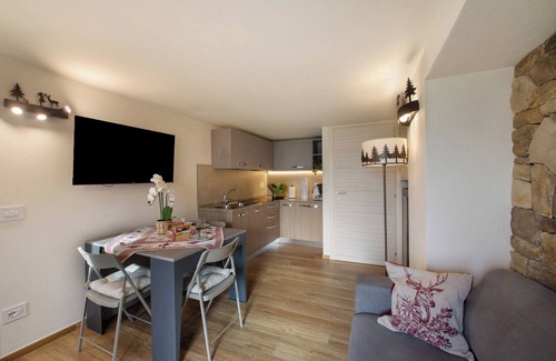 Pont-Saint-Martin Apartment | Apartment 'Agriturismo La Grange - Comfort' with Mountain View, Wi-Fi and Air Conditioning