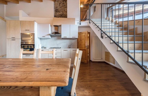 Canale di Tenno Apartment | Apartment "Agriturismo Al Gallo Nero La Torre" near Lake Garda with Garden