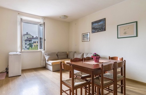 Grado Historic Centre Apartment | Apartment 'Al Porticciolo' with Sea View, Balcony and Air Conditioning