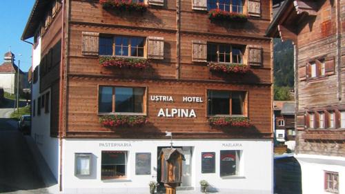Tavanasa Apartment | Apartment Alpina