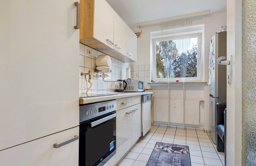 Bothfeld Apartment | Apartment 'Alte Heide Wohnug' with Balcony and Wi-Fi