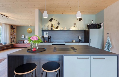 Triberg im Schwarzwald Apartment | Apartment 'Am Stadtwald' with Mountain View, Private Terrace and Wi-Fi