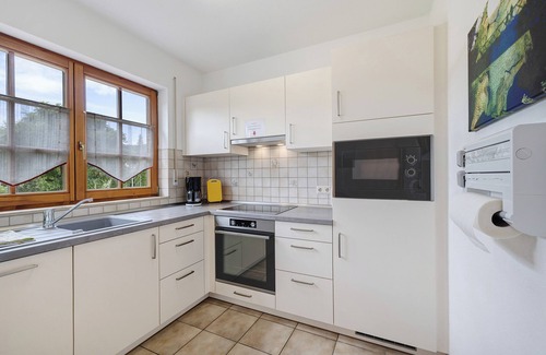 Gemarkung Laufen an der Eyach Apartment | Apartment 'Am Steinbach' with Mountain View, Private Terrace and Wi-Fi