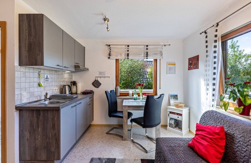 Moessingen Apartment | Apartment 'An Der Schwäbischen Alb' with Private Terrace and Wi-Fi