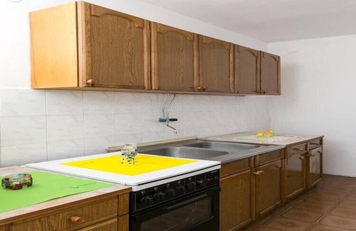 Gornji Kono Apartment | Apartment Angelina - Three Bedroom Apartment with Balcony and Sea View