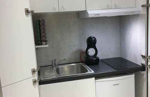 Leverkusen Apartment | Apartment-Apartment-Private Bathroom-Garden view-Zimmer 103