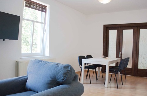 Bruckdorf Apartment | Apartment / app. for 5 guests with 90m² in Halle (Saale) (76062)
