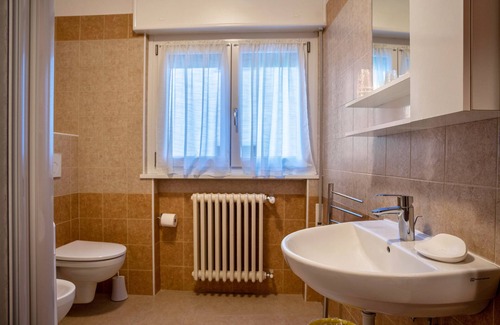 Caderzone Terme Apartment | Apartment 'Appartamento Piazzi 1' with Mountain View, Balcony and Wi-Fi