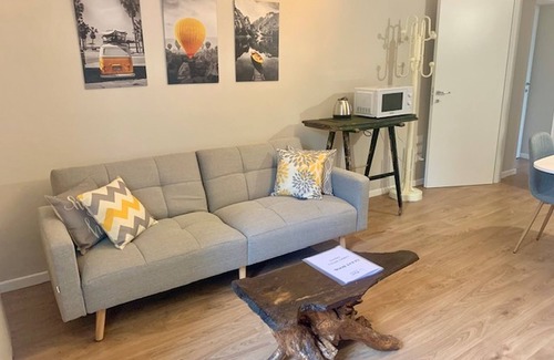 Pescantina Apartment | Apartment 'Appartamento Magnolia 3' with Shared Garden, Wi-Fi and Air Conditioning
