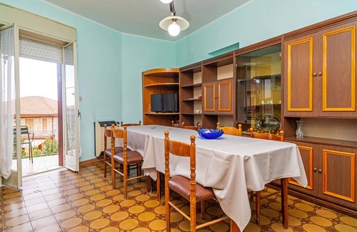 Maletto Apartment | Apartment 'Appartamento Turistico-Rosina Etna' with Mountain View, Private Terrace and Wi-Fi