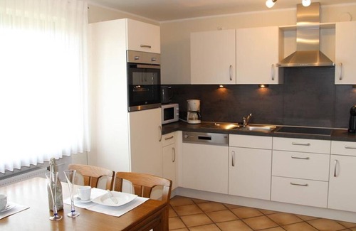 Bettenfeld Apartment | Apartment At Friedel - 2-bed apartment shower and bath/WC, 1 bedroom