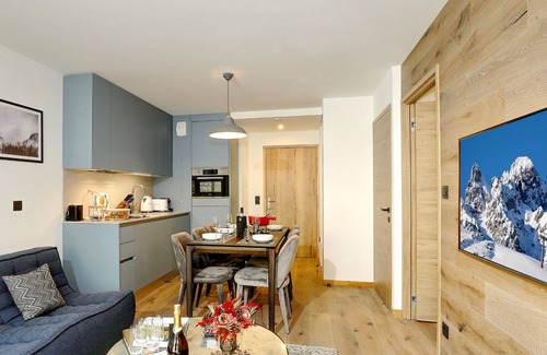 Courchevel Apartment | Apartment at the edge of the slope for 5