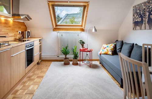 Biederbach Apartment | Apartment 'Auszeit Im Waldhaus' with Mountain View, Shared Garden and Wi-Fi