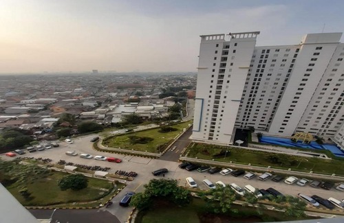 Jatinegara Apartment | Apartment Bassura City by Travelibu