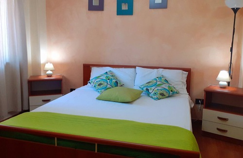 Favara Apartment | Apartment "BeB Oneiratos" with Balconies & Wi-Fi