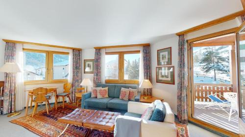 Zuoz Apartment | Apartment Belvair 39