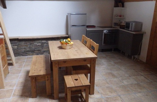 Leschaux Apartment | Apartment between lake and mountain near Annecy