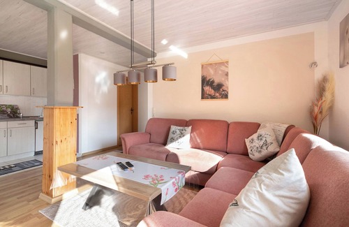 Arkebek Apartment | Apartment 'Bi Tiessens To Hus' with Private Terrace, Shared Garden and Wi-Fi