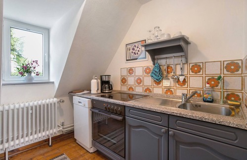 Wesselburen Apartment | Apartment 'Blue Cloud' with Shared Garden and Wi-Fi