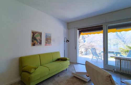 Pino Lago Maggiore Apartment | Apartment by Lake Maggiore with Mountain Views