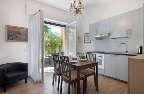 Casarza Ligure Apartment | Apartment 'Casa Degli Artisti 1' with Balcony, Wi-Fi and Air Conditioning