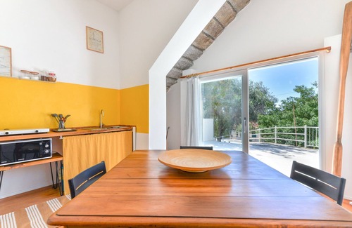 Seccheto Apartment | Apartment 'Casa Magnolia' with Garden and Wi-Fi