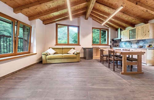 Ville del Monte Apartment | Apartment Casa al Mulino with Mountain View, Wi-Fi & Garden