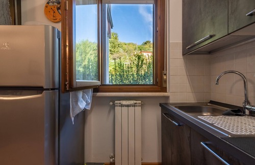Capolona Apartment | Apartment "Casaentino" with Wi-Fi & Terrace
