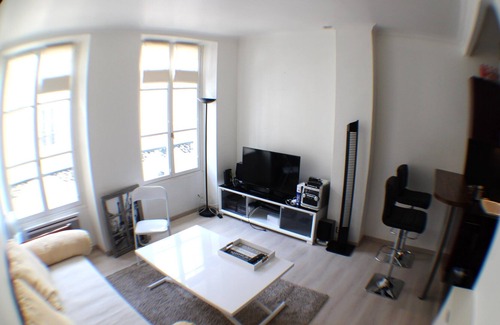 Versailles Apartment | apartment castle district near rer C