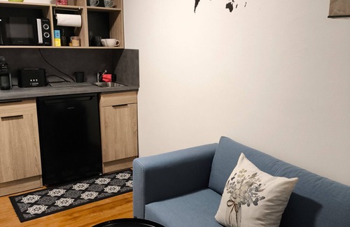 Bellegarde-sur-Valserine Apartment | Apartment 'Cecile' with Mountain View, Private Garden and Wi-Fi
