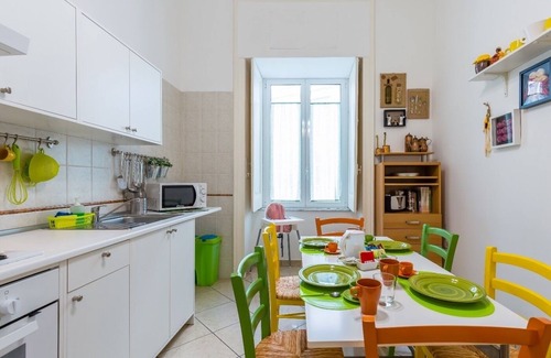 Chiaia Apartment | APARTMENT CENTER-PROMENADE, CENTER-LONG PROMENADE APARTMENT