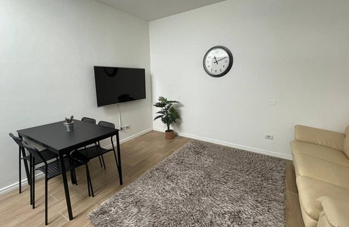 Pastrengo Apartment | Apartment 'Chapò' with Mountain View, Wi-Fi and Air Conditioning