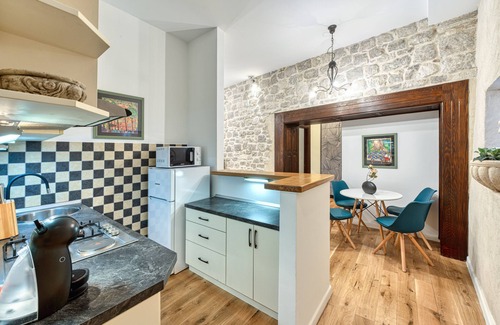 Dubrovnik Old Town Apartment | Apartment close to the beach and main street