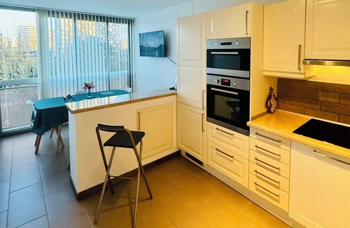 Chenevier-Demenitroux Apartment | Apartment Créteil, 20 minutes from Paris by metro 8