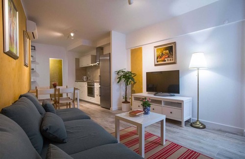 Babin Kuk Apartment | Apartment Dam *close to beach *heart of Lapad