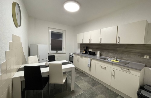 Finsterwalde Apartment | Apartment 'Das Grüne Haus' with Shared Terrace and Shared Garden