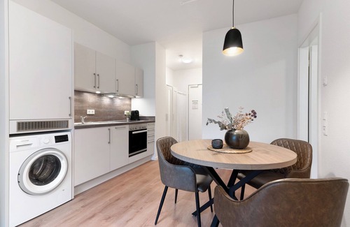 Unterwiehre-Nord Apartment | Apartment 'Km Style Nr 2' with Shared Terrace, Balcony and Wi-Fi